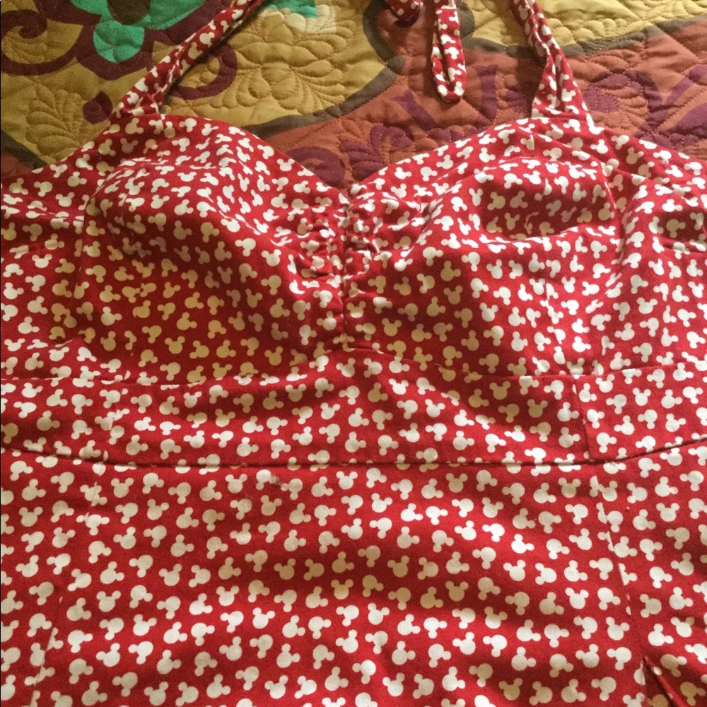 Retro Disney torrid and romans